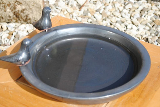 Vogeltränke mit zwei Vögelchen, rund,schwarz glasiert, 30cm,Wildvögel,Voliere