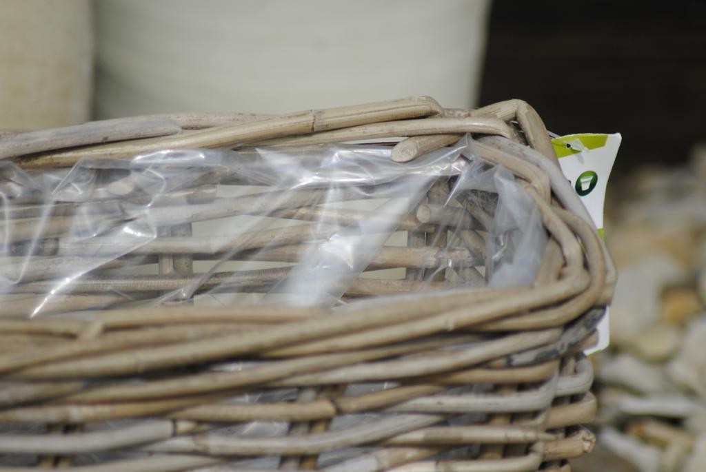 Weidenkorb Blumenkasten sehr stabil bepflanzbar naturbelassen zwei Größen