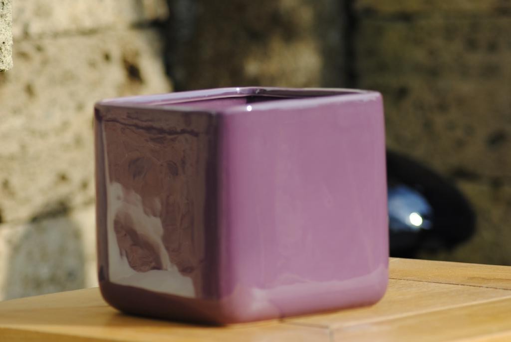 Übertopf eckig Keramiktopf für den Innenbereich sehr modern aubergine 15cm