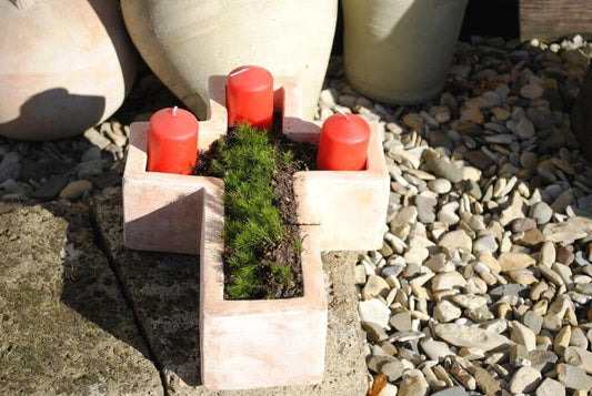 Pflanzkreuz,frostfestes Terracotta,Grabschmuck,heller Farbton,35cm,Handarbeit