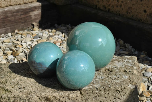 Kugel als Gartendeko,Steingut,frostfest,wunderschönes jadegrün,17oder 20cm