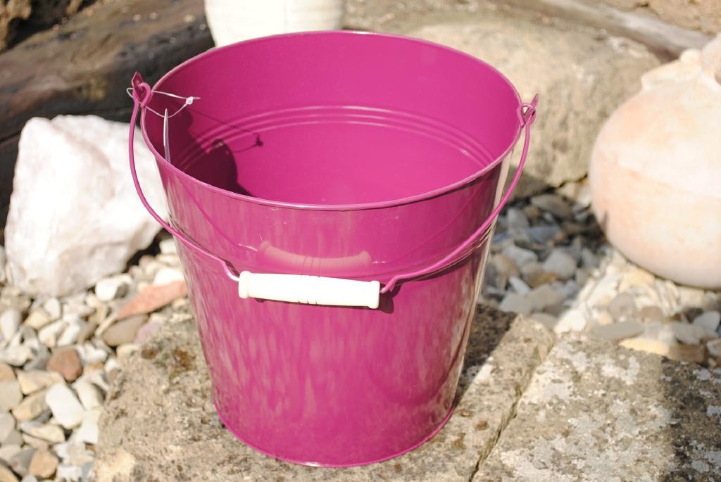 Zinkeimer,farbig lackiert,24cm,ca.5ltr.,in zwei hübschen Farben wählbar