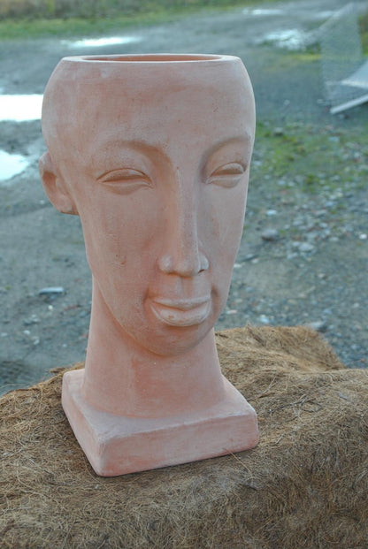 Frauenkopf, bepflanzbar, helles terracotta , 41cm, frostbeständig,Pflanzgefäß