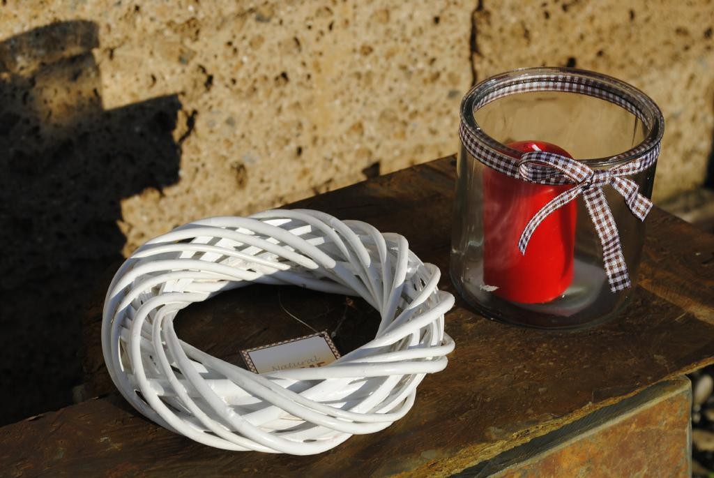 Weidenkranz mit Teelichtglas,in weiß oder natur,16cm Ø,2er Set