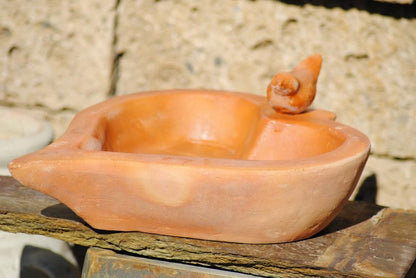 Vogelbad,Vogeltränke,mit kleinem Vogel,Herzform,helles Terracotta,30cm,Art 809