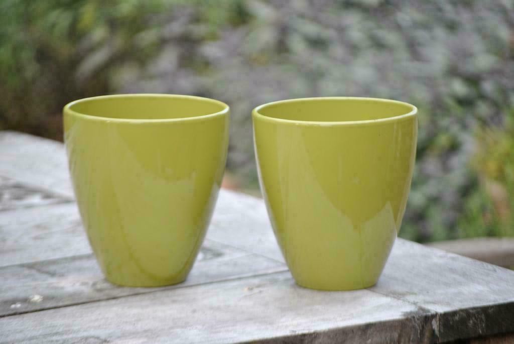 Übertöpfe Kräutertöpfe hübsche Form 2 schöne Farben wählbar 14cm Ø 2er Set