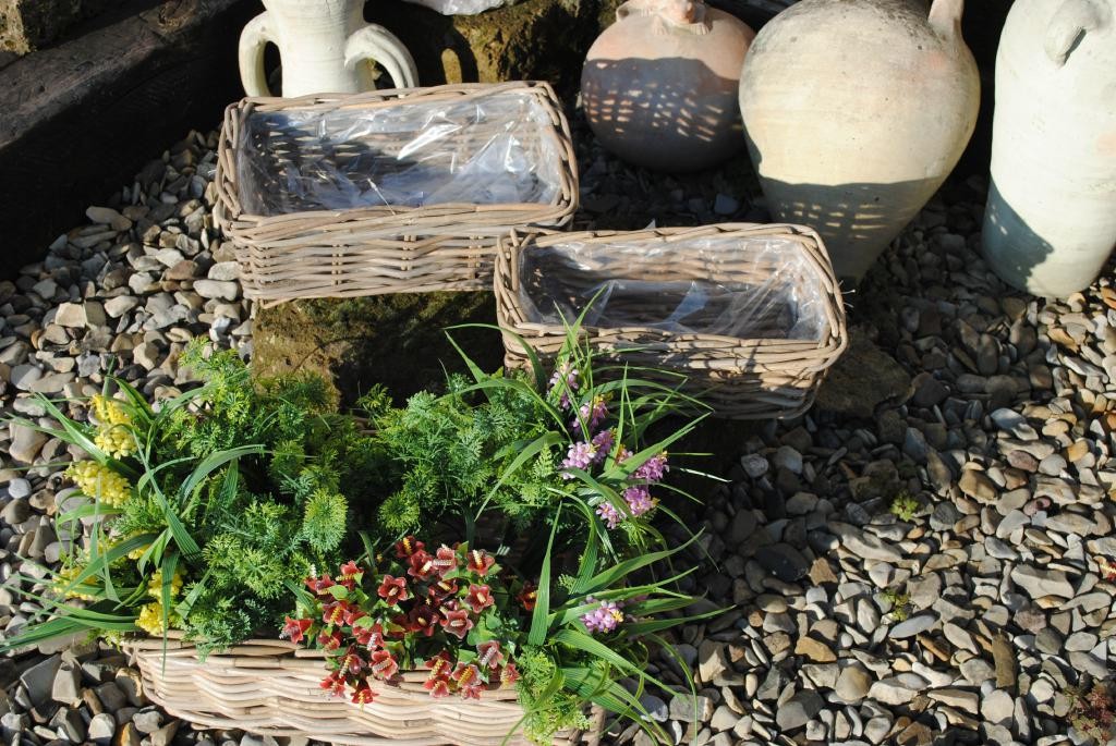 Weidenkorb Blumenkasten breite Form stabil bepflanzbar naturbelassen drei Größen