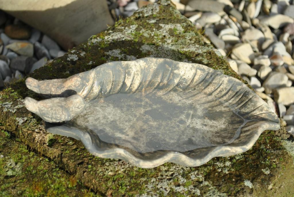 Vogeltränke,zwei kleine Vögelchen,Keramik,antik,grau/grün,24cm klein