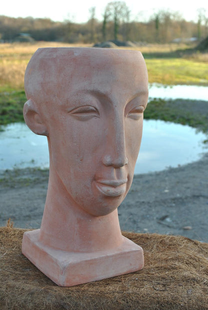 Frauenkopf, bepflanzbar, helles terracotta , 41cm, frostbeständig,Pflanzgefäß