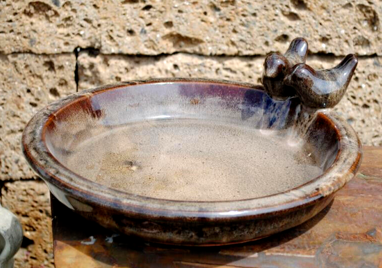 Vogeltränke,dekorativ,zwei Vögelchen,mokka glasiert,30 cm Wildvögel,Voliere,etc.