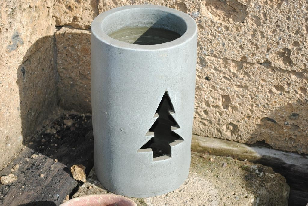 Windlicht,Tanne,aktuelles grau,Terracotta,frostfeste Handarbeit,2 Größen wählbar