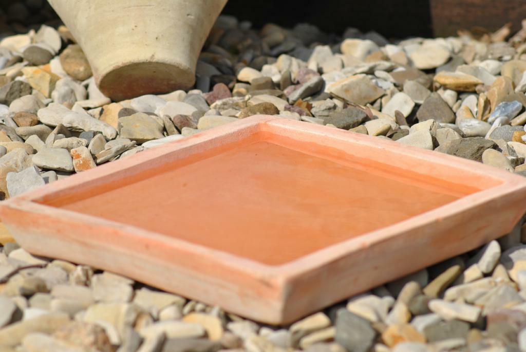 Untersetzer,als Vogeltränke nutzbar,eckig,frostfest,terracotta,Größen wählbar
